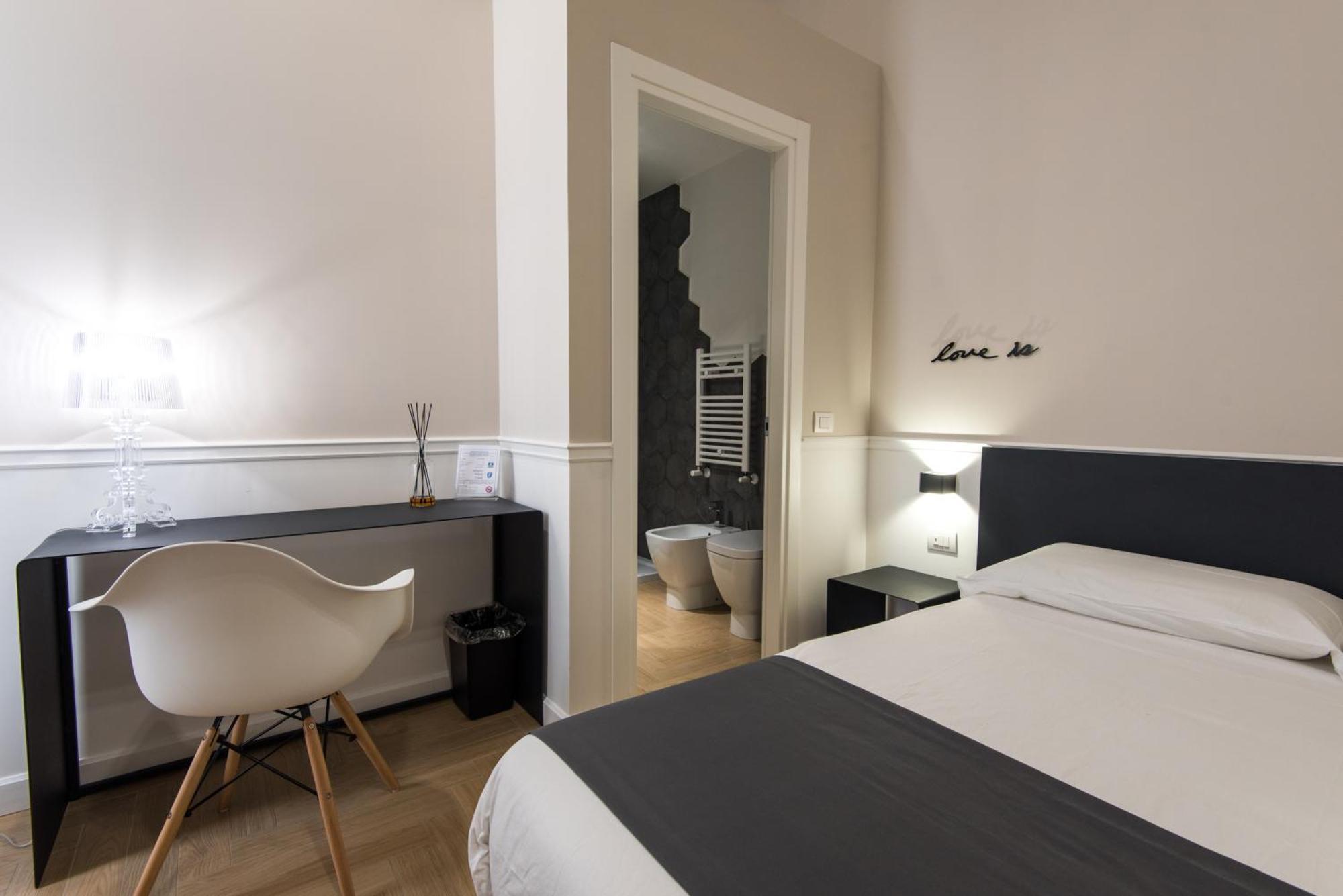 Five Boutique Rooms Неаполь Екстер'єр фото