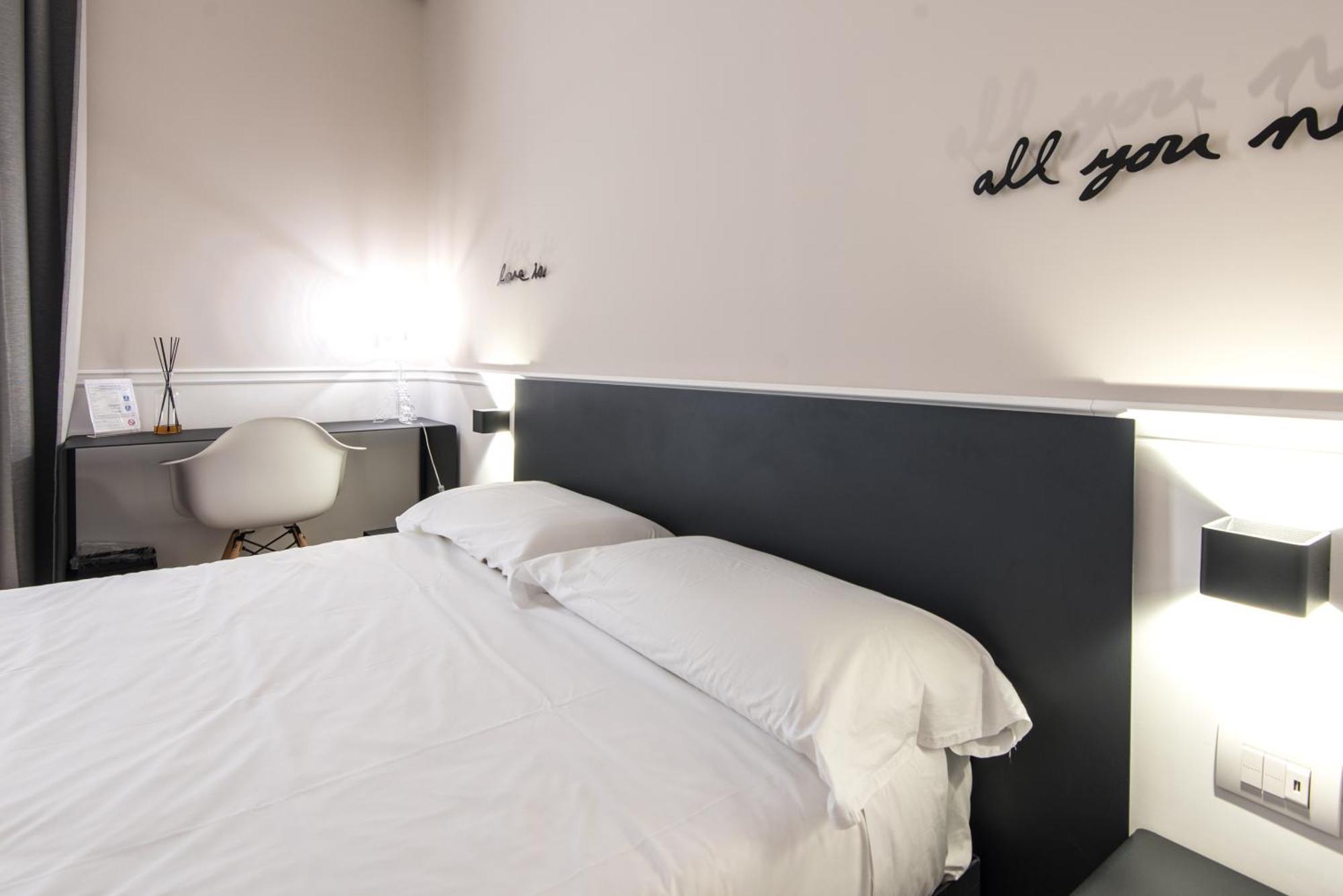 Five Boutique Rooms Неаполь Екстер'єр фото