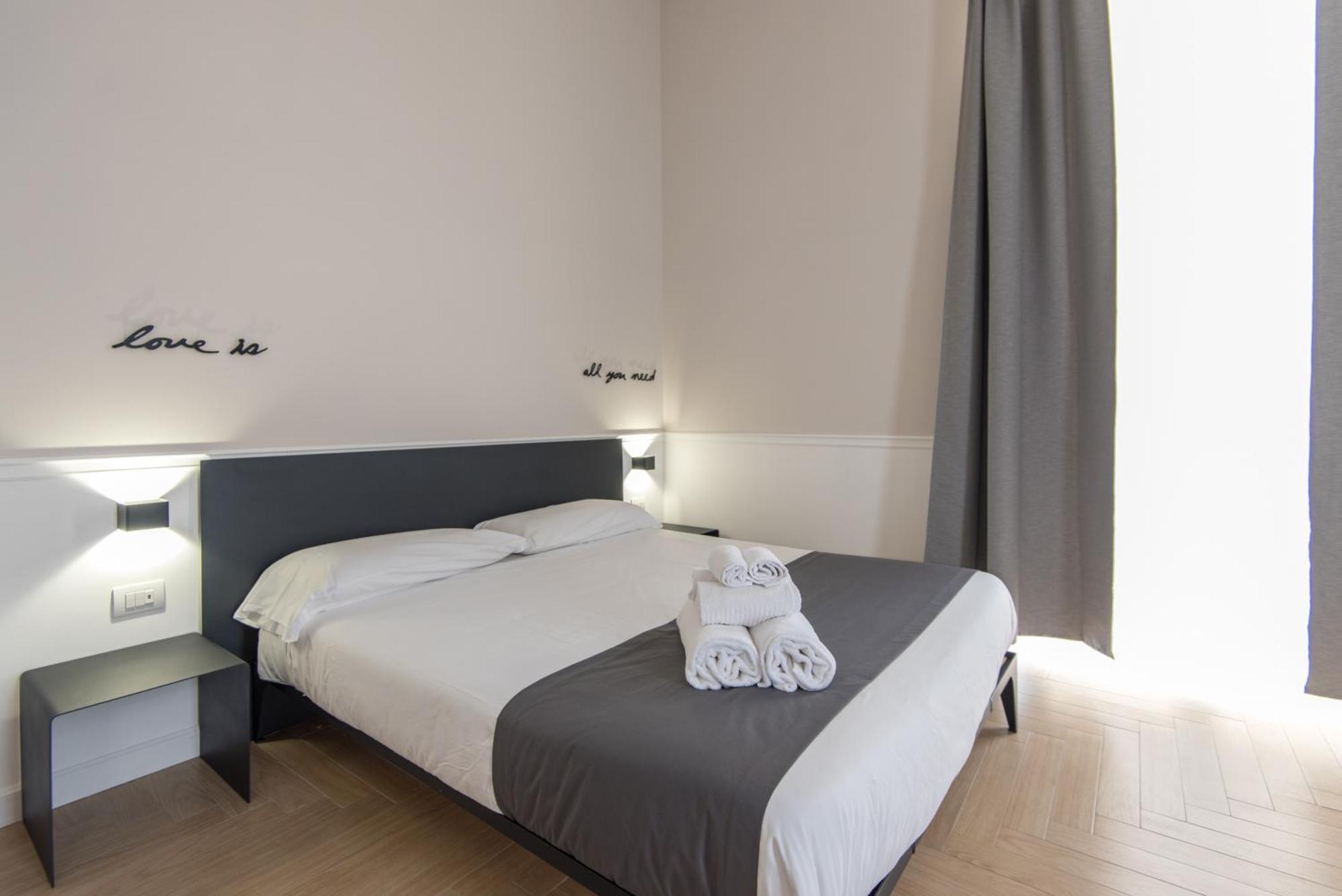 Five Boutique Rooms Неаполь Екстер'єр фото