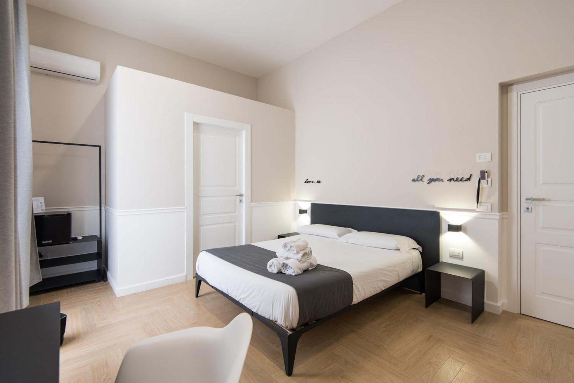 Five Boutique Rooms Неаполь Екстер'єр фото
